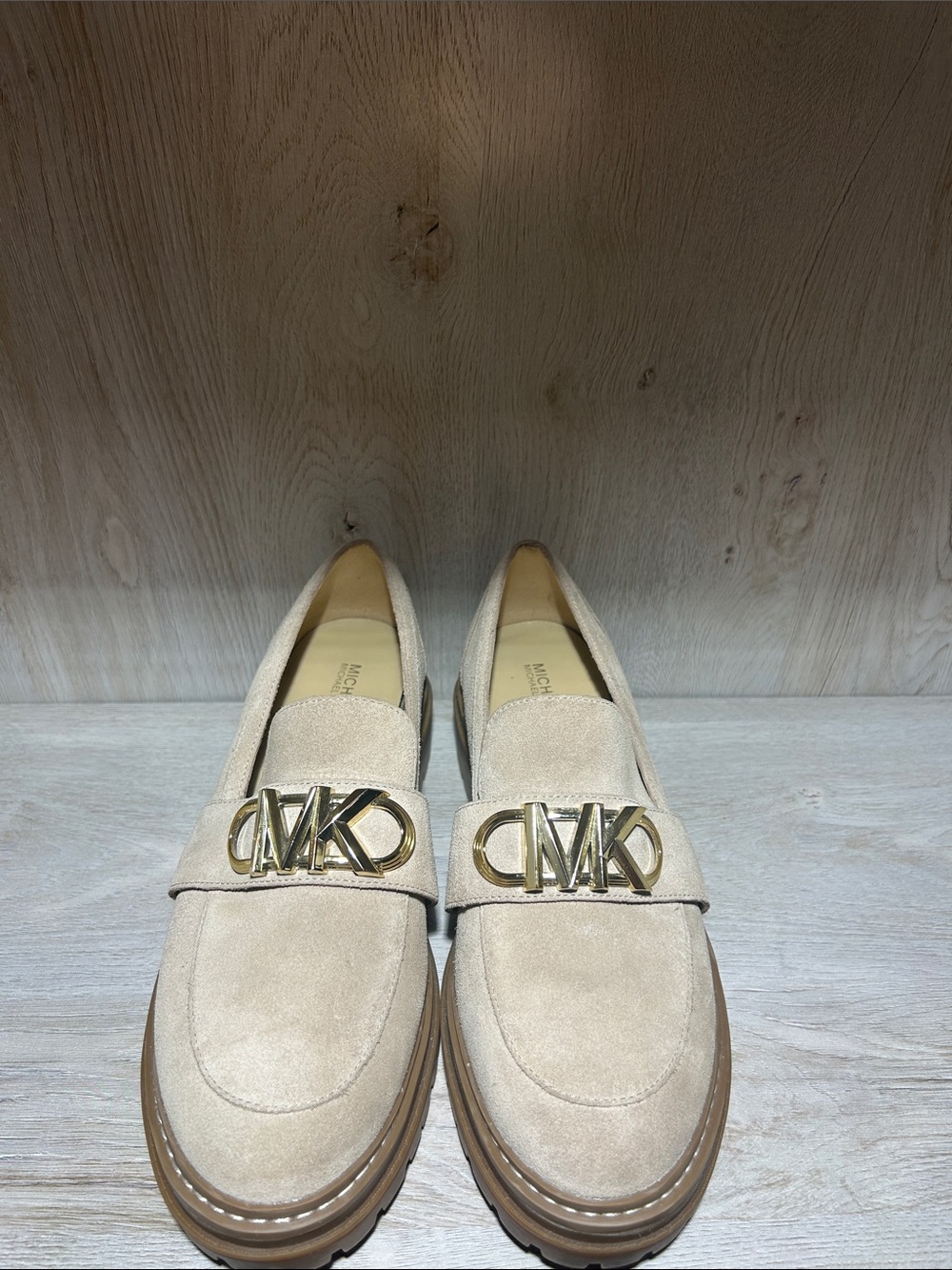 MICHAEL Michael Kors Parker Lug Loafers Beige Suede Gold MK Logo Size 8M
